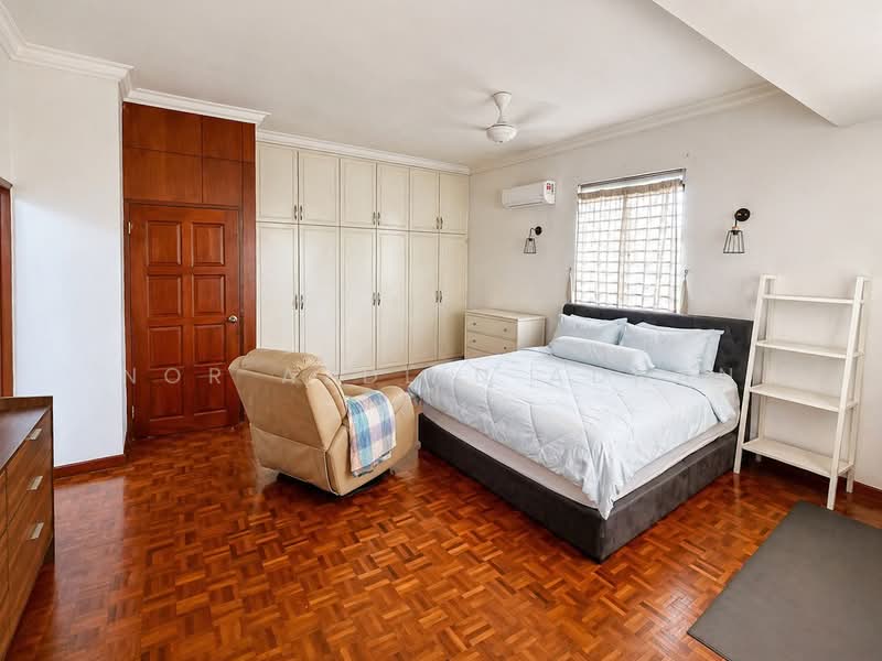 Rumah Banglo untuk Dijual di Seksyen 12 (Shah Alam) - Nor Azdlin Adnan - Bedroom - PropertyGuru.com.my