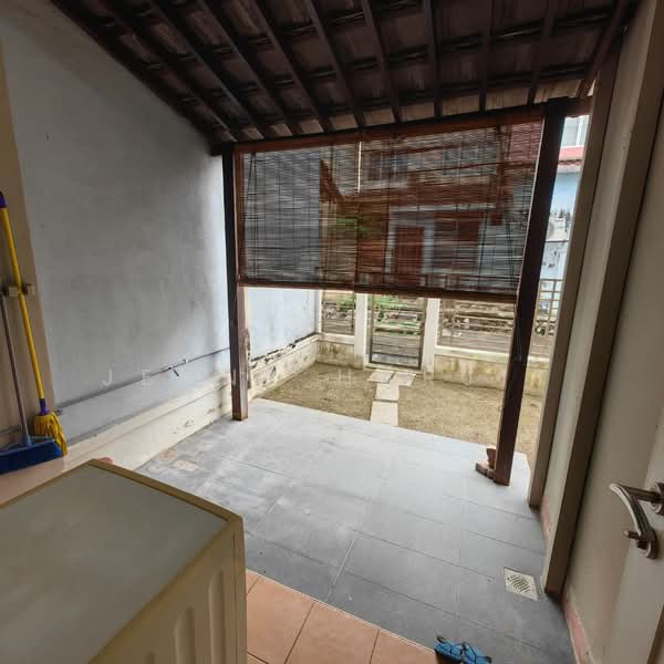 2-storey Terraced House for Sale in Putra Heights (Subang Jaya) - Jenny Harjit - Exterior - PropertyGuru.com.my