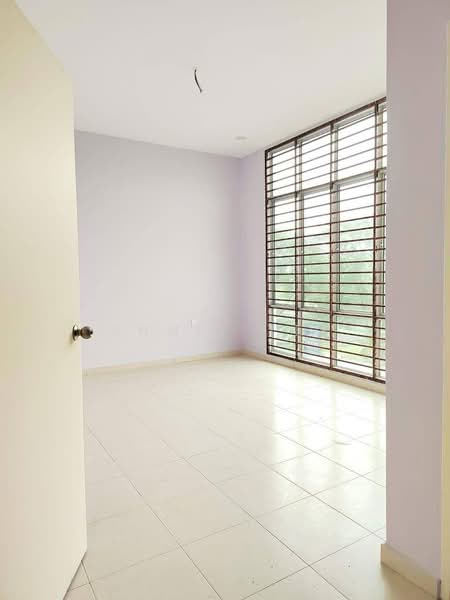2.5-storey Terraced House for Sale in Bandar Seri Alam (Masai) - Annie Tee - Interior - PropertyGuru.com.my