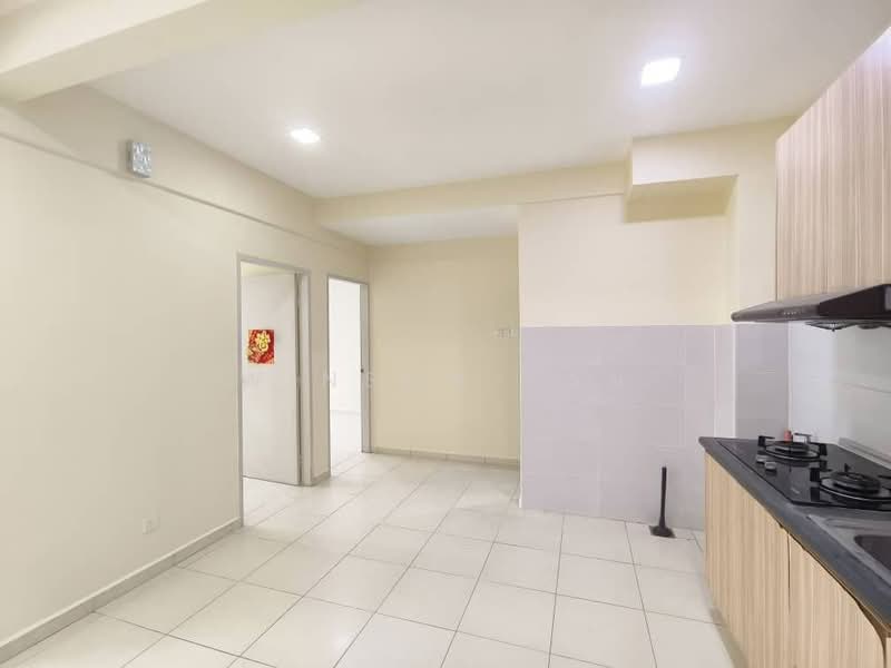 Service Residence for Sale at The Garden Residences - Winson Tan - Kitchen - PropertyGuru.com.my