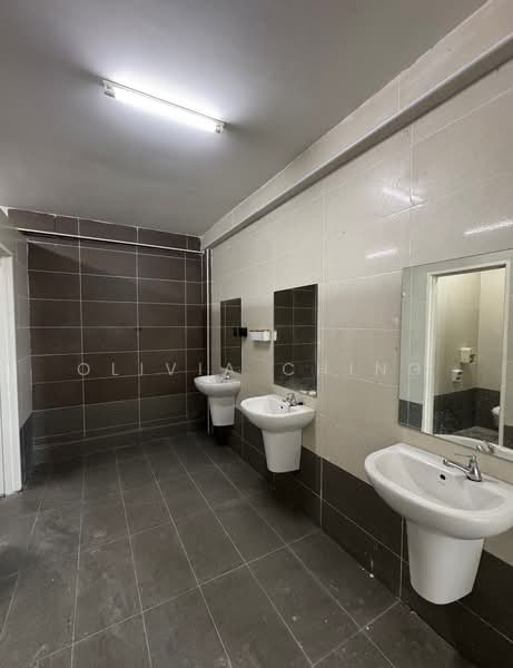 Semi-D Factory for Rent in Eco Business Park 1 (Johor Bahru) - Olivia Ching - Bathroom - PropertyGuru.com.my
