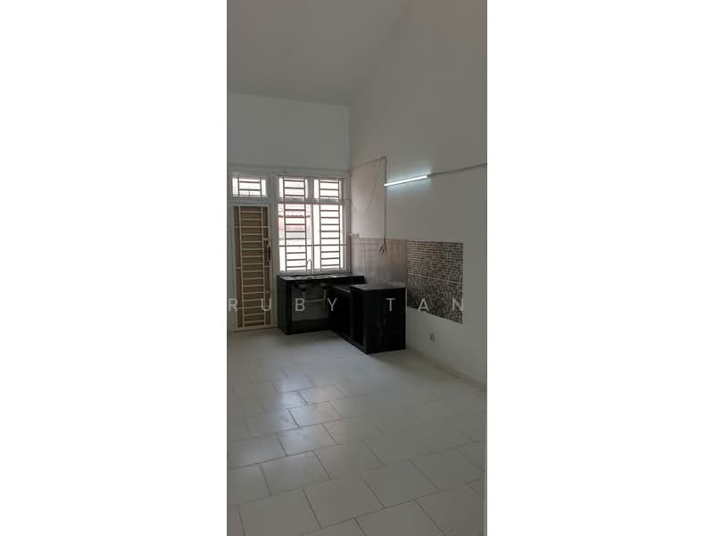 1.5-storey Terraced House for Sale in Iskandar Puteri (Nusajaya) (Johor) - Ruby Tan - Kitchen - PropertyGuru.com.my