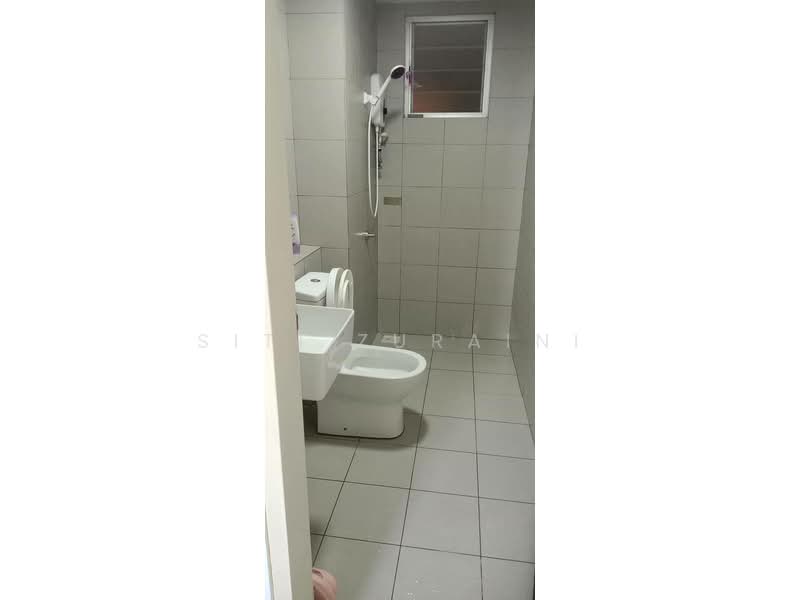 Condominium for Rent at Lakefront Residence - Siti Zuraini - PropertyGuru.com.my