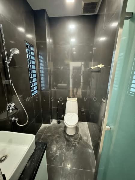 Rumah Teres 2 Tingkat untuk Dijual di Taman Kelab Ukay (Ulu Kelang) - Welson Moo - Bathroom - PropertyGuru.com.my