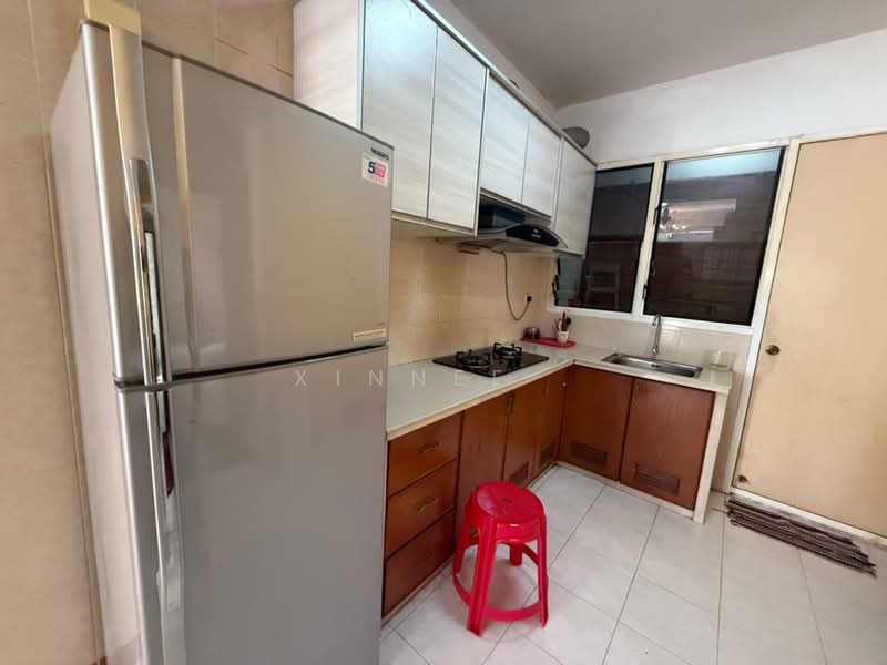 Kondominium untuk Disewa di Gurney Park Condominium - Xinnee . - Kitchen - PropertyGuru.com.my