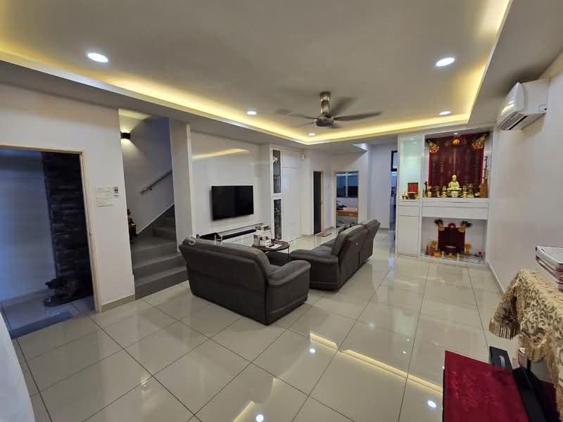 Rumah Teres untuk Dijual di Taman Mutiara Rini (Skudai) - Shishi . - Living Room - PropertyGuru.com.my