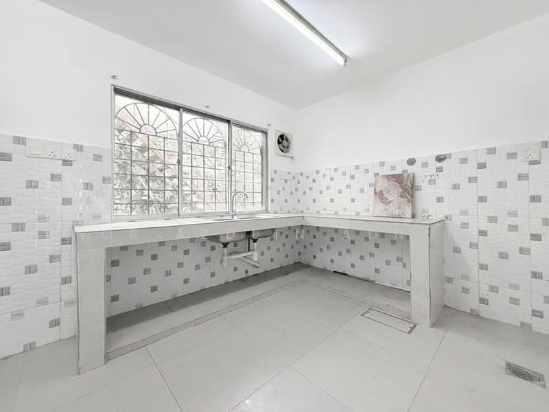 2-storey Terraced House for Sale in Cheras (Selangor) - Nor Azdlin Adnan - Kitchen - PropertyGuru.com.my