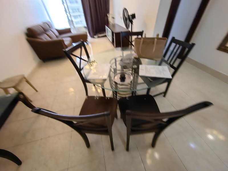 Kondominium untuk Disewa di Gurney Park Condominium - Xinnee . - Living Room - PropertyGuru.com.my