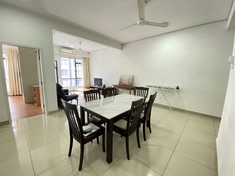 Service Residence for Rent at Utropolis Suites 1 - Wei Kit - Dining Room - PropertyGuru.com.my