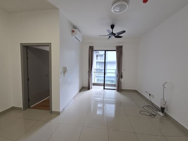 Servis Apartment untuk Disewa di Utropolis Suites 2 - Ken Soon - Living Room - PropertyGuru.com.my