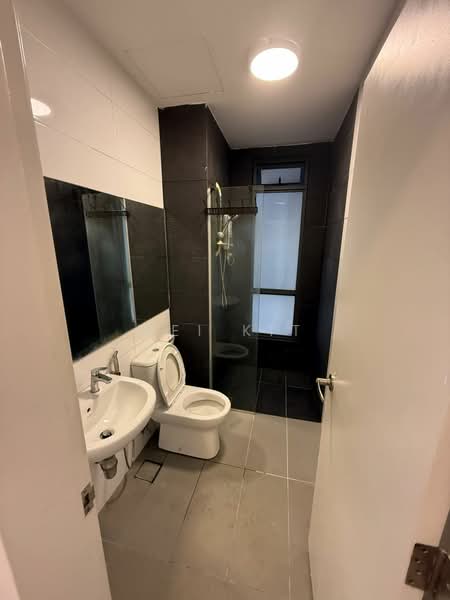 Service Residence for Rent at Utropolis Suites 2 - Wei Kit - Bathroom - PropertyGuru.com.my