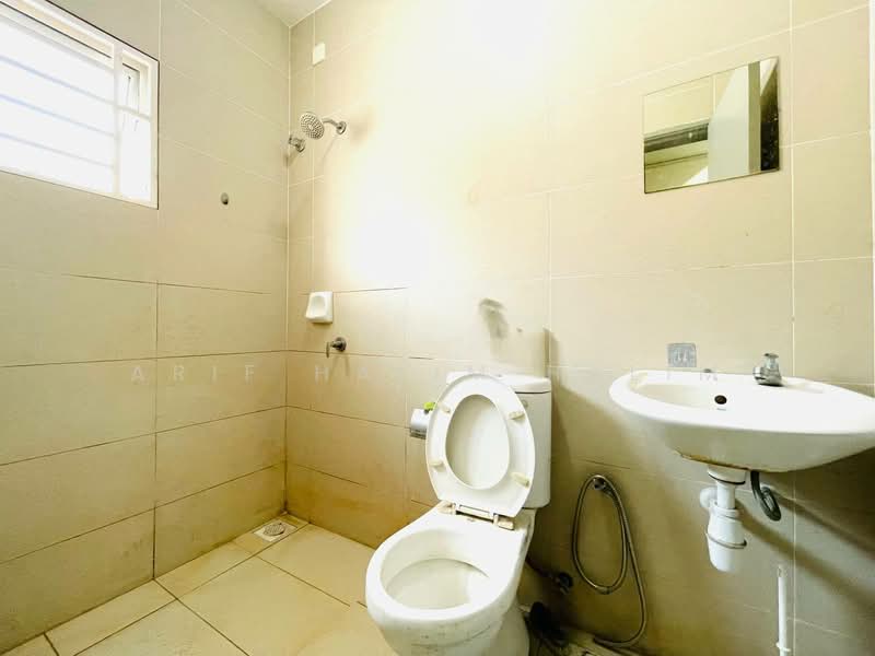 Rumah Teres untuk Dijual di Sepang (Selangor) - Arif Halim Halim - Bathroom - PropertyGuru.com.my