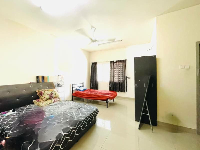 Rumah Teres untuk Dijual di Sepang (Selangor) - Arif Halim Halim - Bedroom - PropertyGuru.com.my