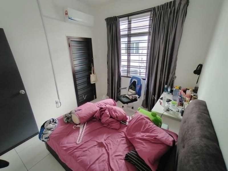 Rumah Teres 2 Tingkat untuk Dijual di Mutiara Rini (Skudai) - Olivia Ching - Bedroom - PropertyGuru.com.my