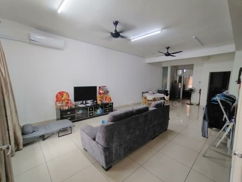 Rumah Teres 2 Tingkat untuk Dijual di Mutiara Rini (Skudai) - Olivia Ching - Living Room - PropertyGuru.com.my