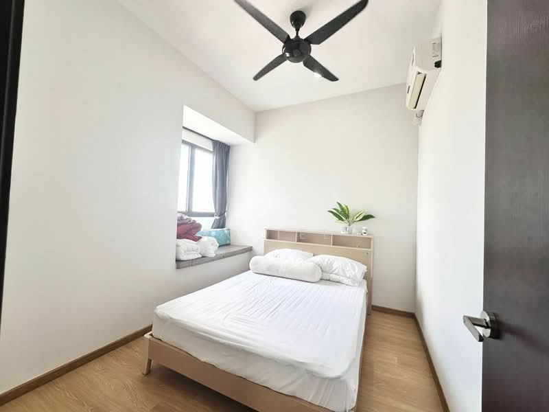 Kondominium untuk Disewa di Bay Point @ Country Garden Danga Bay - RQ Tee - Bedroom - PropertyGuru.com.my