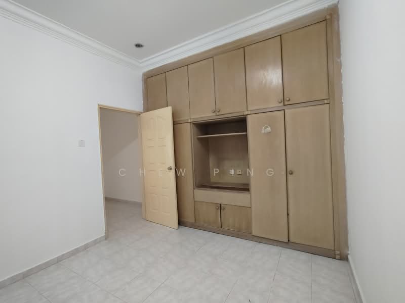 2-storey Terraced House for Rent in Taman Desa Cemerlang (Ulu Tiram) - Chew Ping - Interior - PropertyGuru.com.my