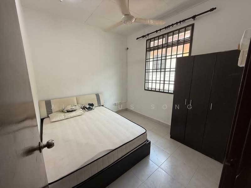 2-storey Terraced House for Rent in Taman Bestari Indah (Ulu Tiram) - Aloysius Song - Bedroom - PropertyGuru.com.my
