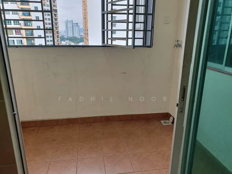 Servis Apartment untuk Disewa di OUG Parklane - FADHIL NOOR - Balcony - PropertyGuru.com.my