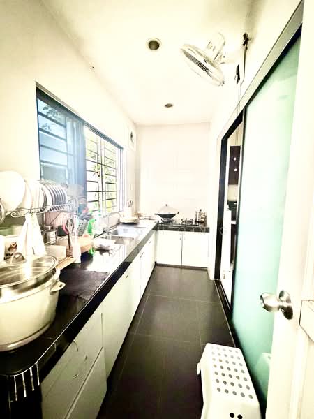 Rumah Teres 3 Tingkat untuk Dijual di Lake Fields (Sungai Besi) - Ws Chong - Kitchen - PropertyGuru.com.my