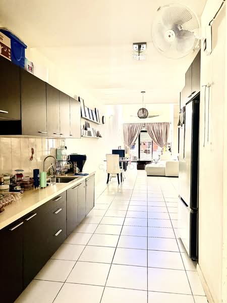 Rumah Teres 3 Tingkat untuk Dijual di Lake Fields (Sungai Besi) - Ws Chong - Kitchen - PropertyGuru.com.my