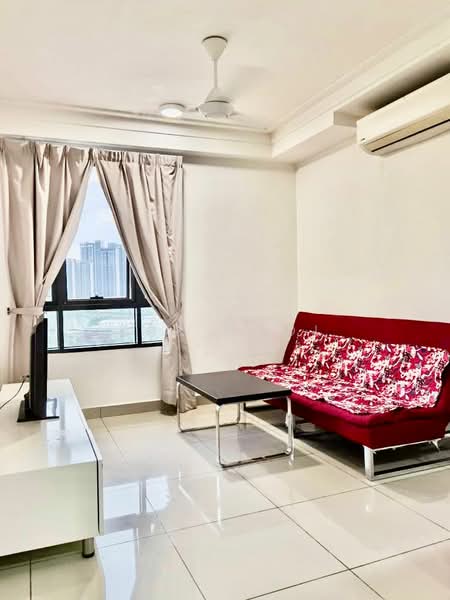Servis Apartment untuk Disewa di Solstice @ Pan'gaea - Kar Hooi - Living Room - PropertyGuru.com.my