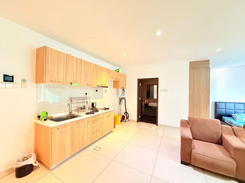 Condominium for Sale at KSL D'Esplanade Residence - Rene Tew - Kitchen - PropertyGuru.com.my