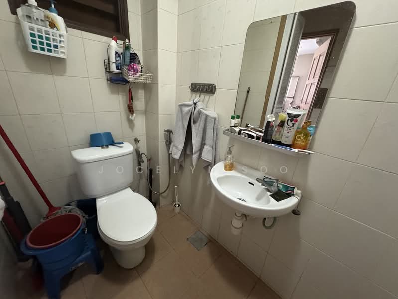 2-storey Terraced House for Sale in Kuchai Lama (Kuala Lumpur) - Jocelyn Soo - Bathroom - PropertyGuru.com.my