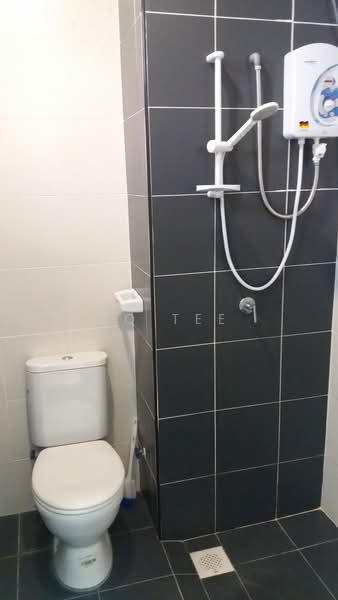 Apartment for Sale at Horizon Residence (Dwi Mutiara) - RQ Tee - Bathroom - PropertyGuru.com.my