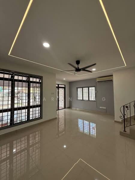 Rumah Teres 2 Tingkat untuk Dijual di Taman Mount Austin (Tebrau) - Sharon Ong - Living Room - PropertyGuru.com.my
