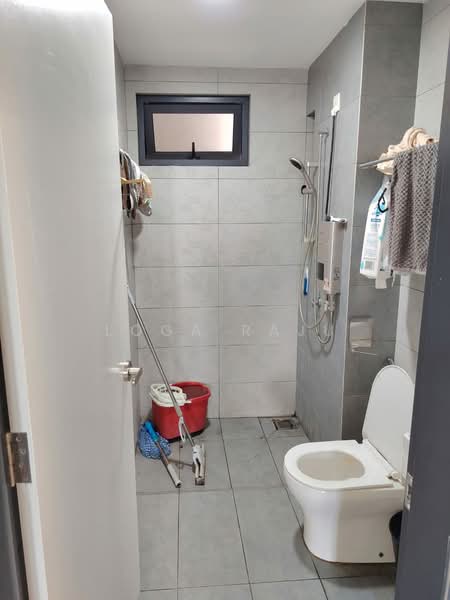 Service Residence for Sale at GM Residence Remia - Loga Raju - Bathroom - PropertyGuru.com.my