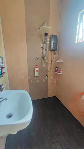 2-storey Terraced House for Rent in Denai Alam (Shah Alam) - Khairul Syafiq - Bathroom - PropertyGuru.com.my