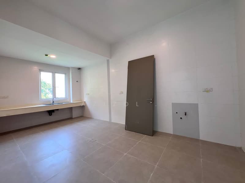 Semi-Detached House for Sale in Bandar Damansara Perdana (Damansara Perdana) - Azizol . - Kitchen - PropertyGuru.com.my
