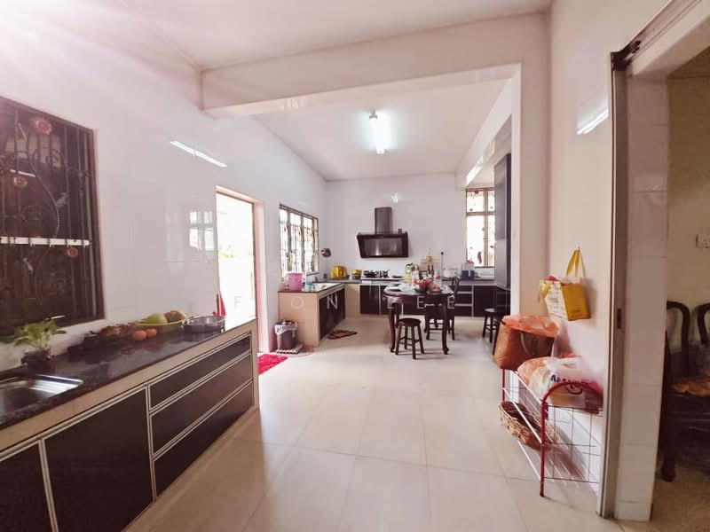 Rumah Berkembar untuk Dijual di Johor Bahru (Johor) - Fion Lee - Kitchen - PropertyGuru.com.my