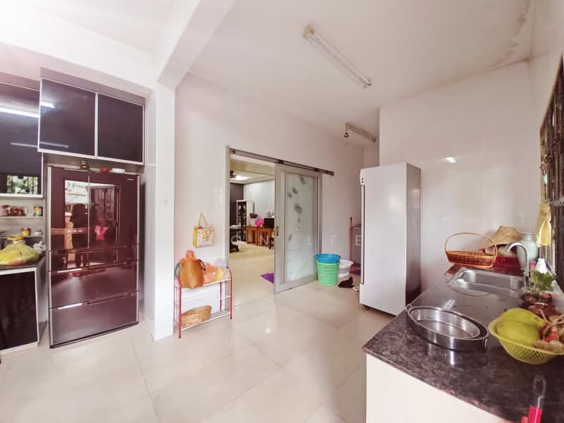 Rumah Berkembar untuk Dijual di Johor Bahru (Johor) - Fion Lee - Kitchen - PropertyGuru.com.my
