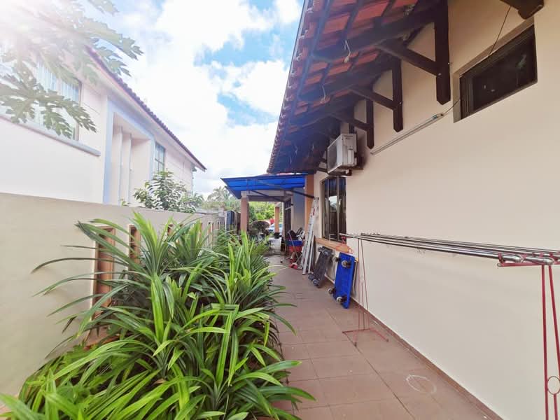 Rumah Berkembar untuk Dijual di Johor Bahru (Johor) - Fion Lee - Exterior - PropertyGuru.com.my