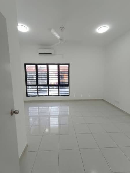 2-storey Terraced House for Sale in Setia Utama (Setia Alam) - Jess Tee - Interior - PropertyGuru.com.my