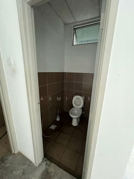 Shop for Rent in Taman Adda Heights (Tebrau) - Casmin Eu - Bathroom - PropertyGuru.com.my