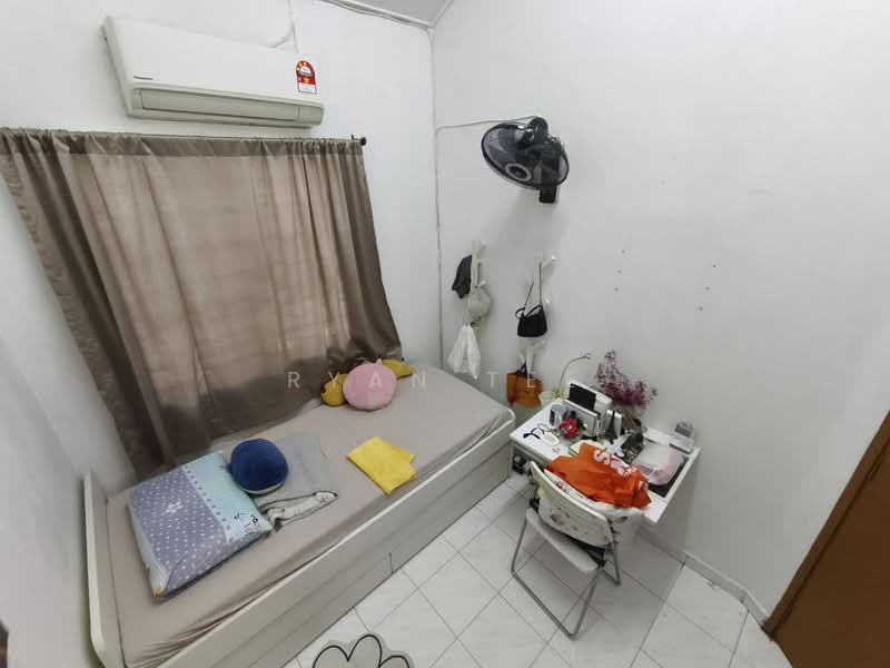 Rumah Teres 2 Tingkat untuk Dijual di Bandar Menjalara (Kuala Lumpur) - Ryan Tee - Bedroom - PropertyGuru.com.my