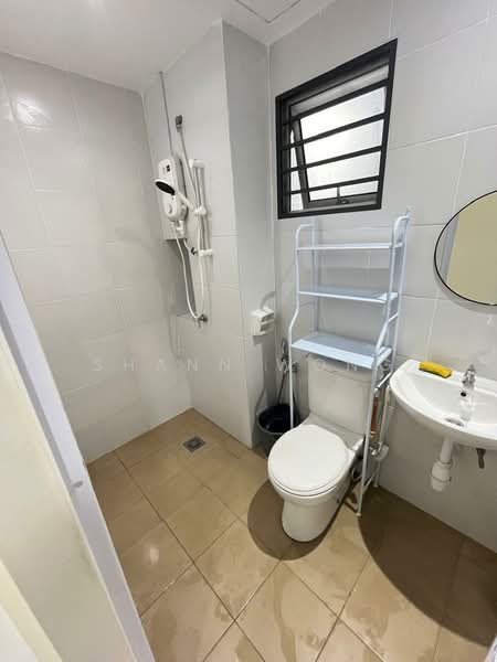 Kondominium untuk Disewa di D'Nuri Residence @ Desa Petaling - Shann Wong - Bathroom - PropertyGuru.com.my