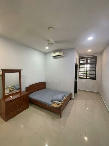 Semi-Detached House for Sale in Johor Bahru (Johor) - Sharon Ong - Bedroom - PropertyGuru.com.my