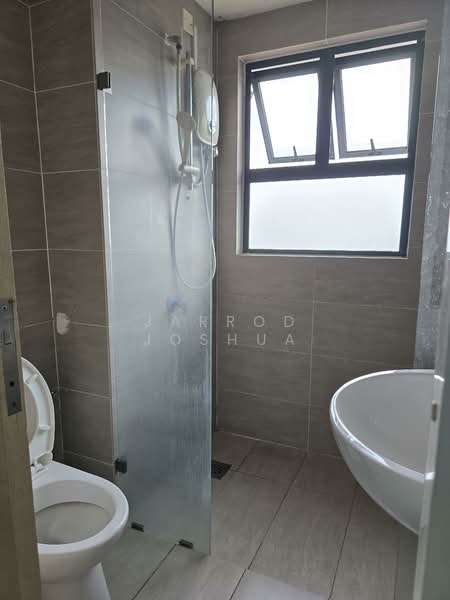Servis Apartment untuk Disewa di Maisson - Jarrod Joshua - Bathroom - PropertyGuru.com.my
