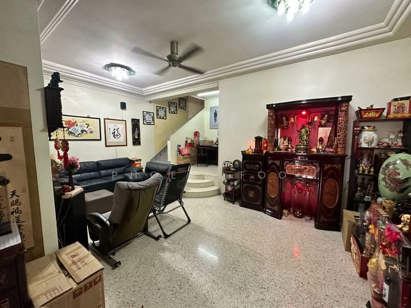 2-storey Terraced House for Sale in Taman Pelangi (Johor Bahru) - Phoebe Foo - Living Room - PropertyGuru.com.my