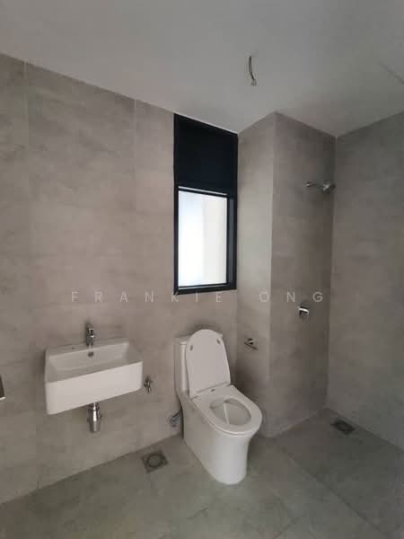 Servis Apartment untuk Disewa di Arunya @ KL North - Frankie Ong - Bathroom - PropertyGuru.com.my