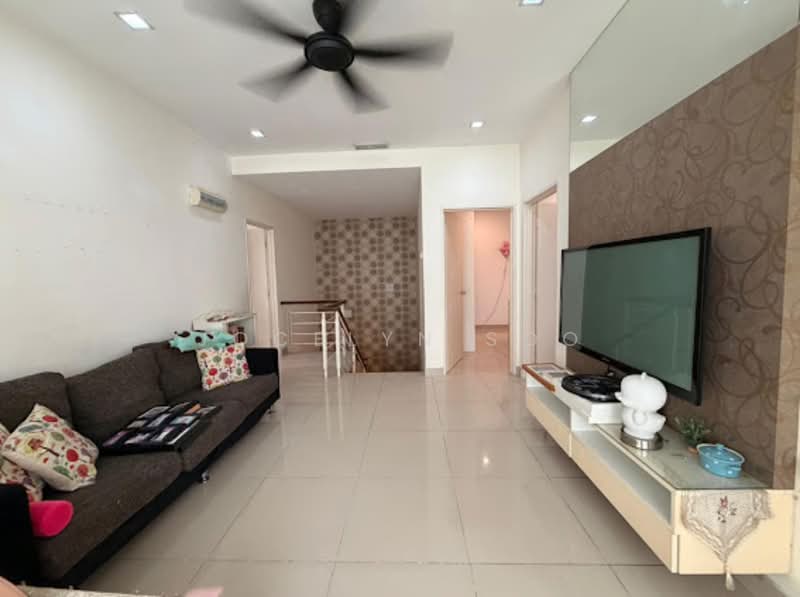 Rumah Teres 2 Tingkat untuk Dijual di Taman Cheras Vista (Cheras) - Jocelyn Soo - Living Room - PropertyGuru.com.my