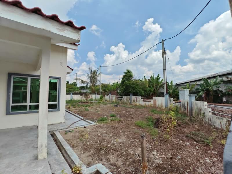 1-storey Terraced House for Sale in Sungai Jawi (Penang) - Allen . - Exterior - PropertyGuru.com.my