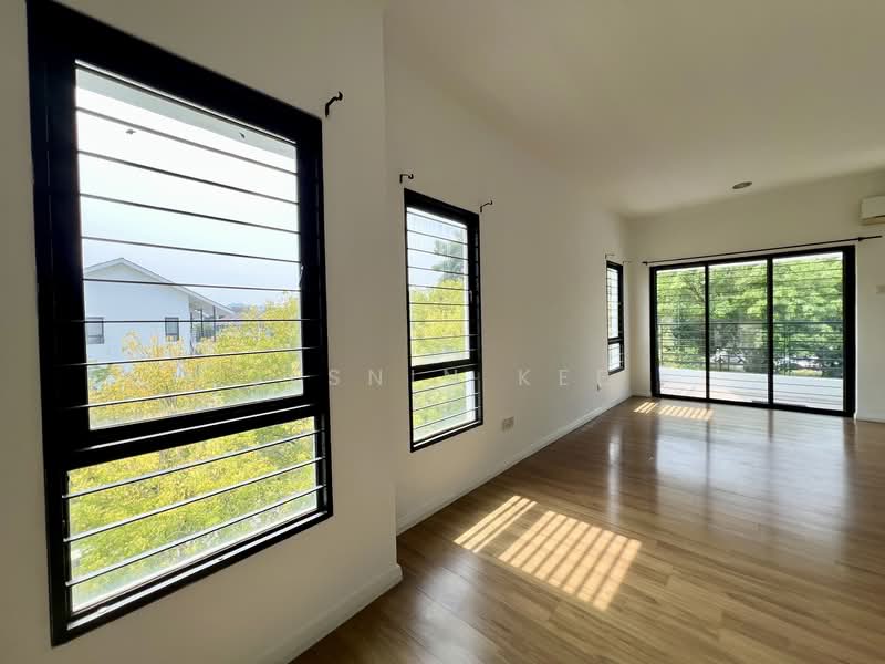 3-storey Terraced House for Sale in Lake Fields (Sungai Besi) - Jesnin Kee - Room View - PropertyGuru.com.my