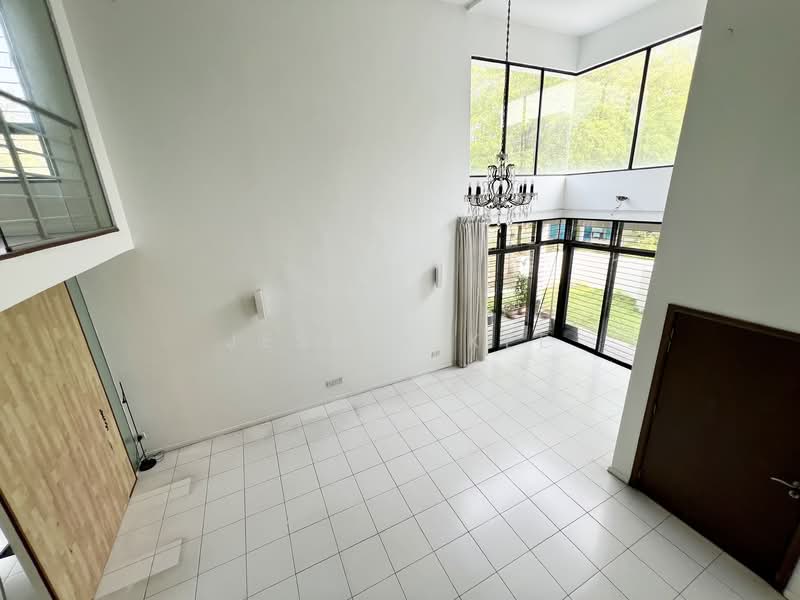 3-storey Terraced House for Sale in Lake Fields (Sungai Besi) - Jesnin Kee - Living Room - PropertyGuru.com.my
