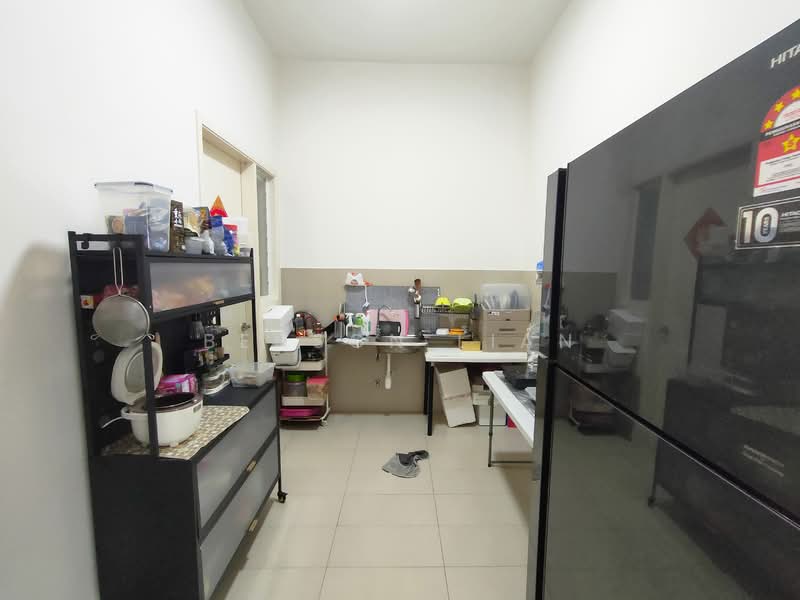 Semi-Detached House for Sale in Sungai Buloh (Selangor) - Benson Lian - Kitchen - PropertyGuru.com.my