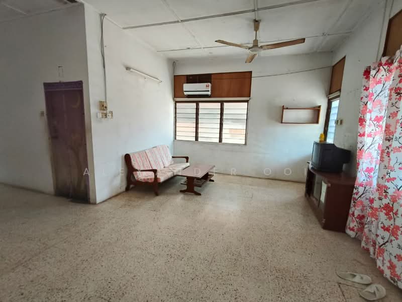 Rumah Berkembar untuk Dijual di Alor Setar (Kedah) - Alexander Ooi - Living Room - PropertyGuru.com.my